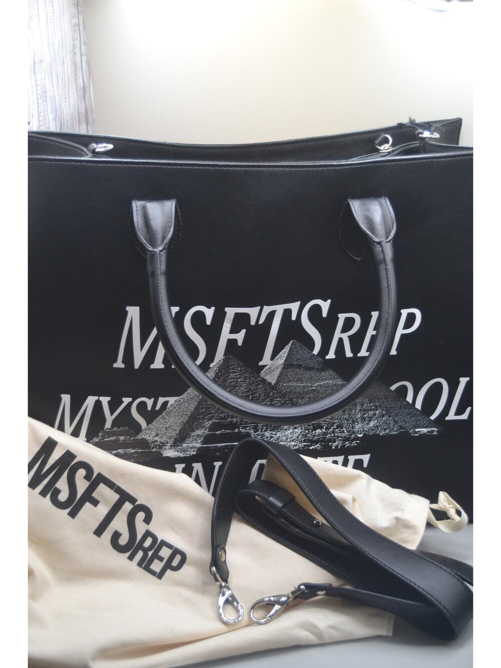 MSFTS Rep Mystery School Initiate NWT Black Bag W/ Duster